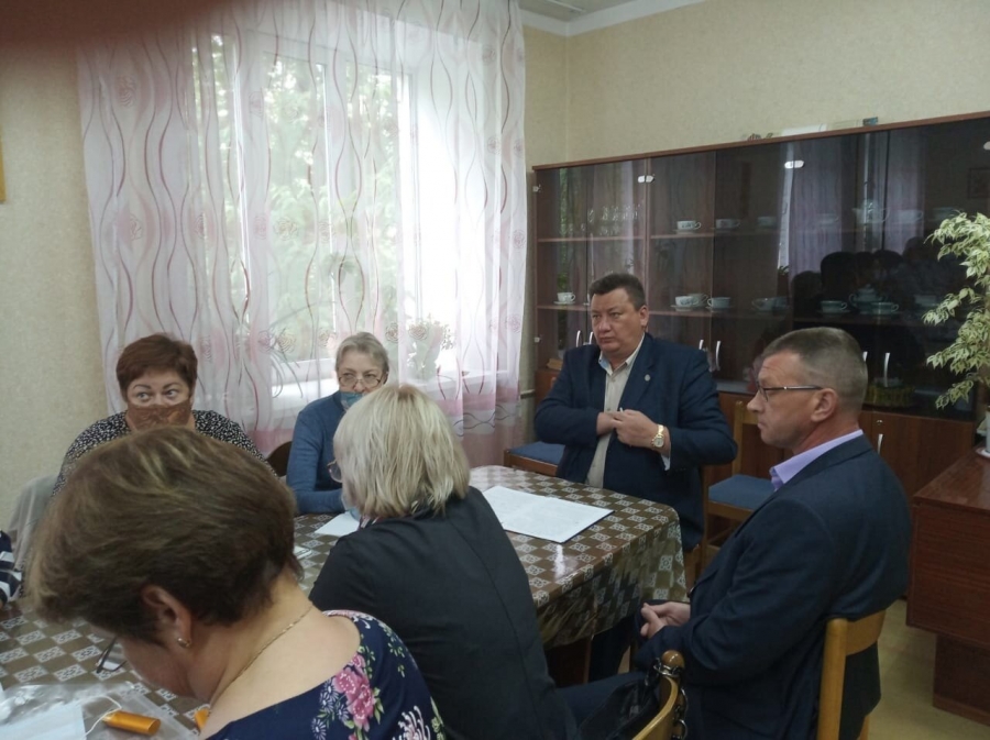 Руководители СибФНКЦ и его подразделений приняли участие в круглом столе по вопросам здравоохранения Руководители СибФНКЦ и его подразделений приняли участие в круглом столе по вопросам здравоохранения