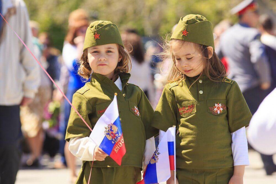 Воспитание в учениках патриотизма включили в федеральный государственный образовательный стандарт Воспитание в учениках патриотизма включили в федеральный государственный образовательный стандарт