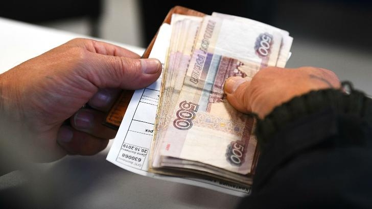 Кто из пенсионеров получит единовременную выплату 10 000 рублей Кто из пенсионеров получит единовременную выплату 10 000 рублей