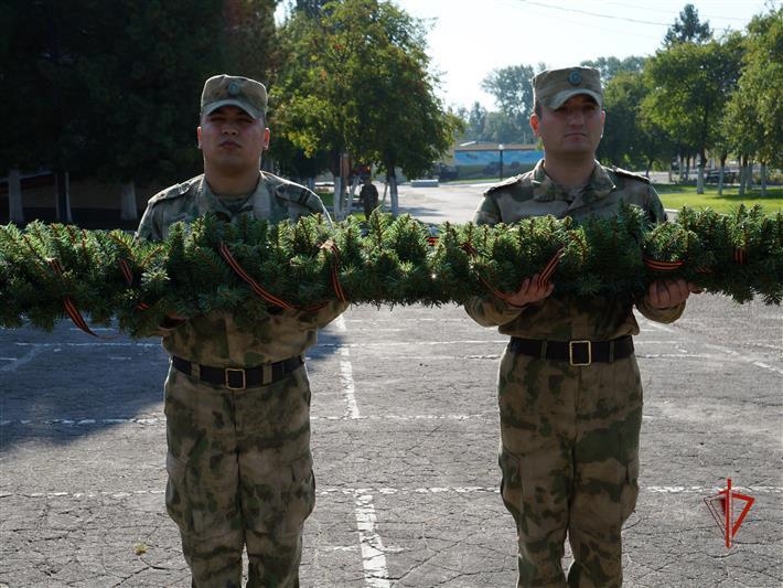 В Северском соединении Росгвардии почтили память погибших при исполнении воинского долга В Северском соединении Росгвардии почтили память погибших при исполнении воинского долга