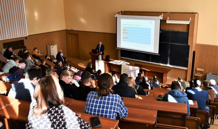 Руководители СХК встретились с первокурсниками СТИ НИЯУ МИФИ Руководители СХК встретились с первокурсниками СТИ НИЯУ МИФИ