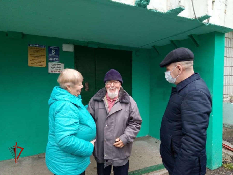 Росгвардейцы поздравили ветеранов службы с Днём старшего поколения Росгвардейцы поздравили ветеранов службы с Днём старшего поколения