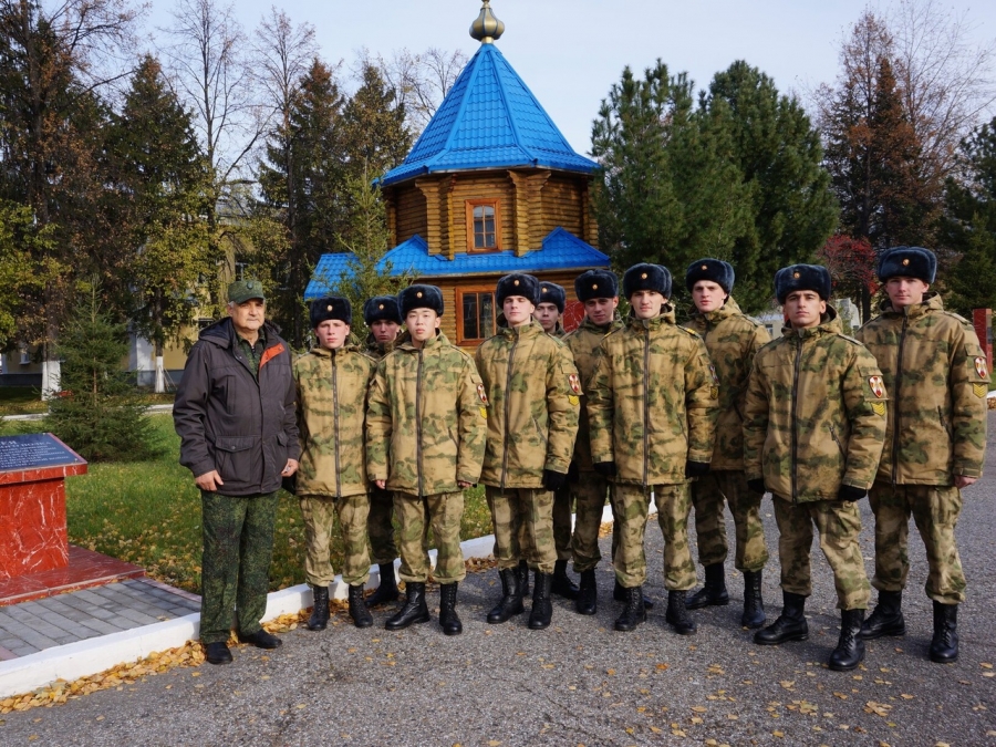 В северском соединении Росгвардии началась стажировка будущих офицеров В северском соединении Росгвардии началась стажировка будущих офицеров