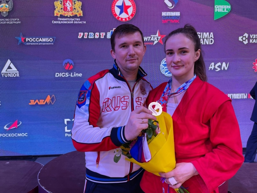 Северчанка завоевала серебро на чемпионате России по самбо Северчанка завоевала серебро на чемпионате России по самбо
