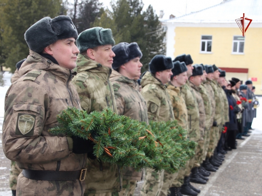 В Томской области прошли мероприятия, посвящённые Дню Росгвардии В Томской области прошли мероприятия, посвящённые Дню Росгвардии
