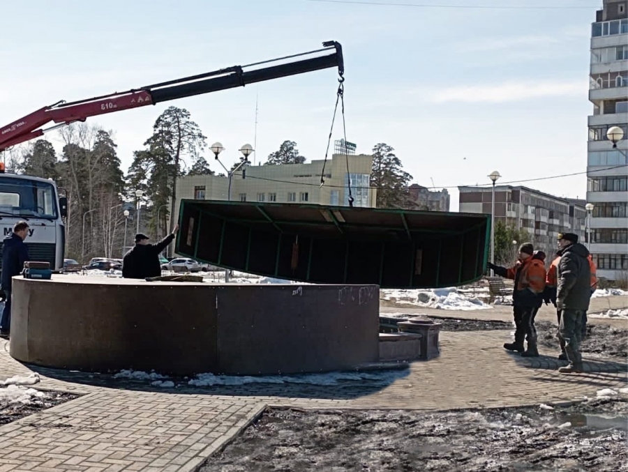 В Северске приступили к работам по расконсервации городских фонтанов В Северске приступили к работам по расконсервации городских фонтанов