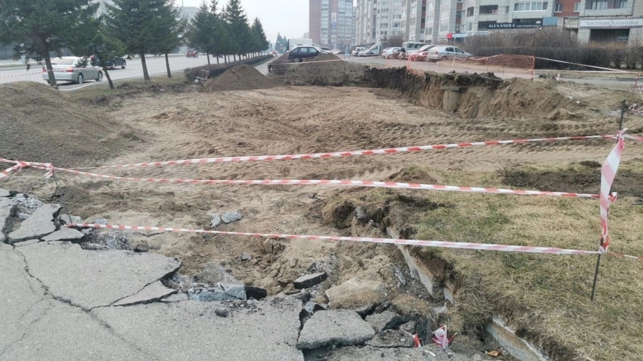 Движение пешеходов возле композиции «Три медведя» будет невозможно до 20 мая Движение пешеходов возле композиции «Три медведя» будет невозможно до 20 мая