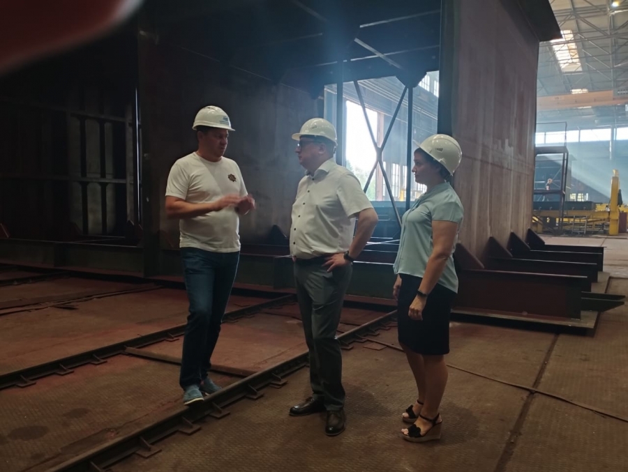 Томские власти оценили производительность труда на предприятиях Северска Томские власти оценили производительность труда на предприятиях Северска