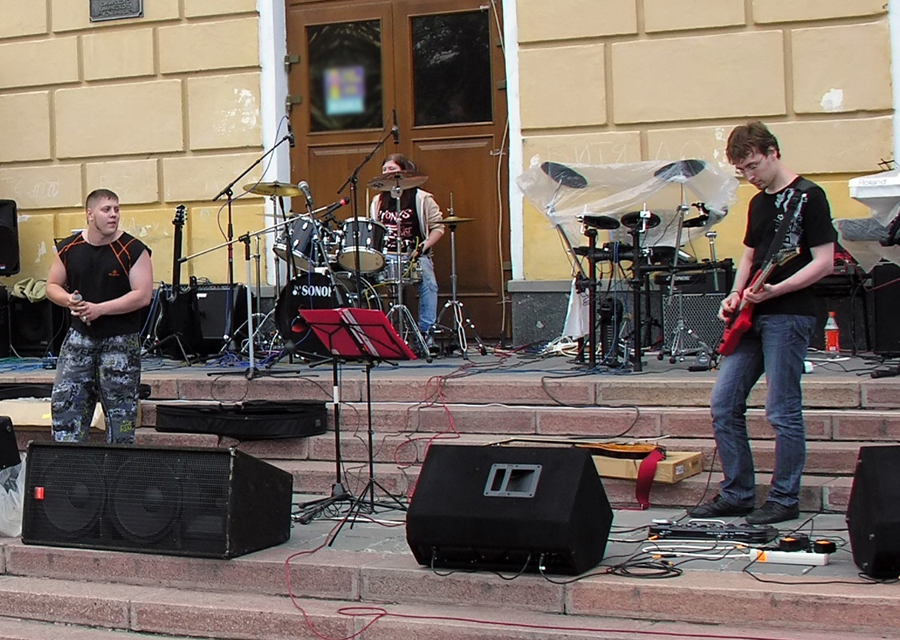 Black Rain - дебютное выступление Black Rain - дебютное выступление