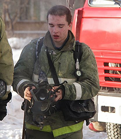 Как тушили крупный пожар в жилом доме Как тушили крупный пожар в жилом доме